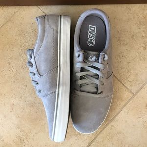 CONVICT Grey Suede DVS